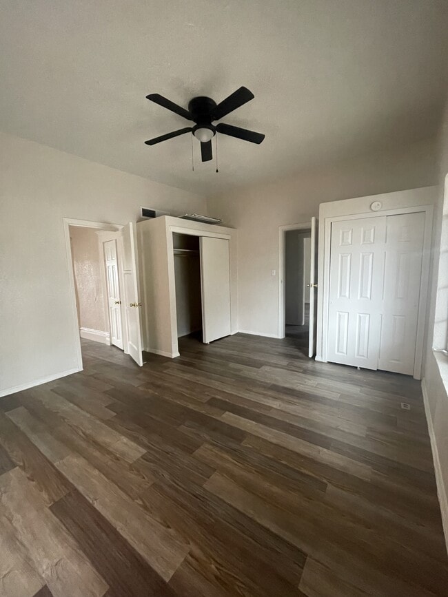 Photo - 1522 Yandell Dr