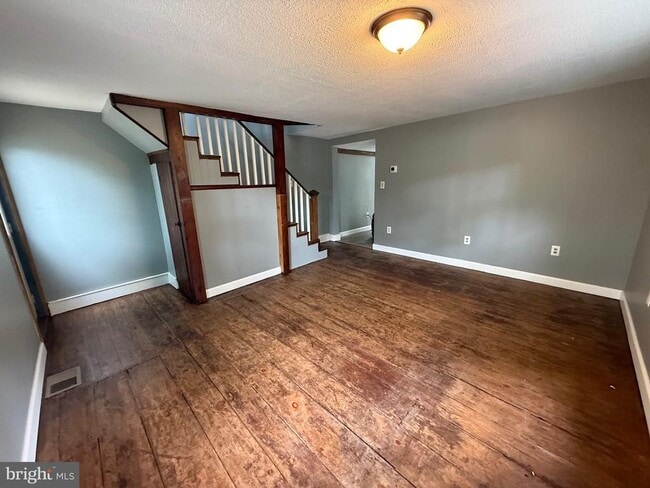 Photo - 1094 Kings Hwy