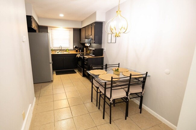 Photo - 3496 Lansdowne Dr Unidad APT “B”