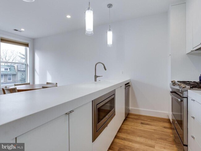 Photo - 254 15th St SE