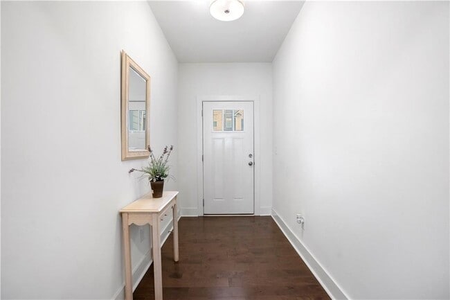 Photo - 5316 Radford Loop