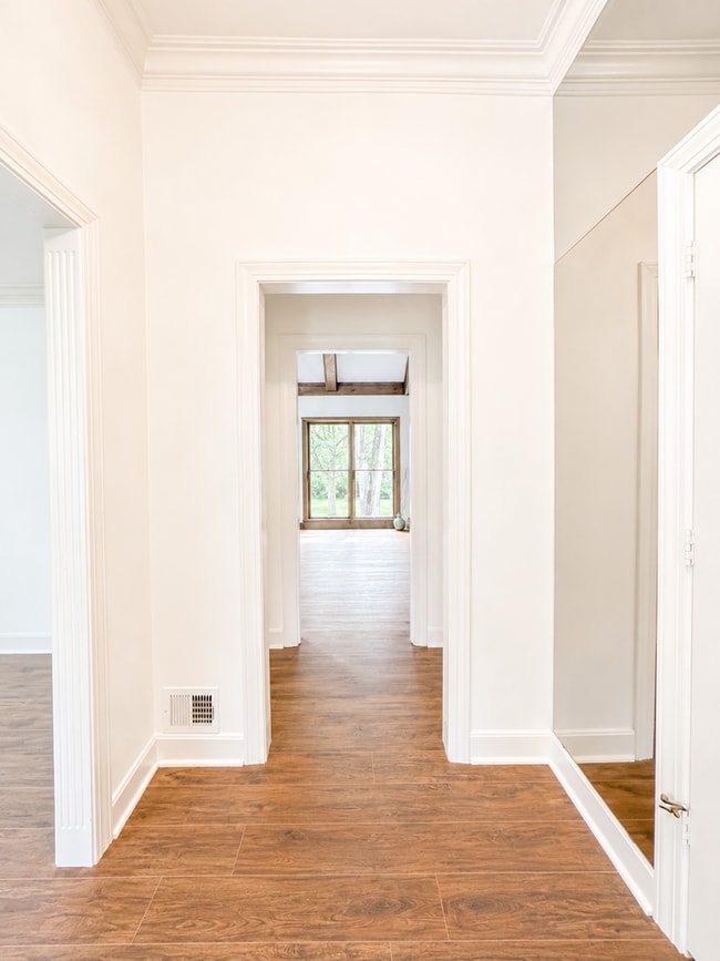 Photo - Spacious Walkout in Desirable Location!