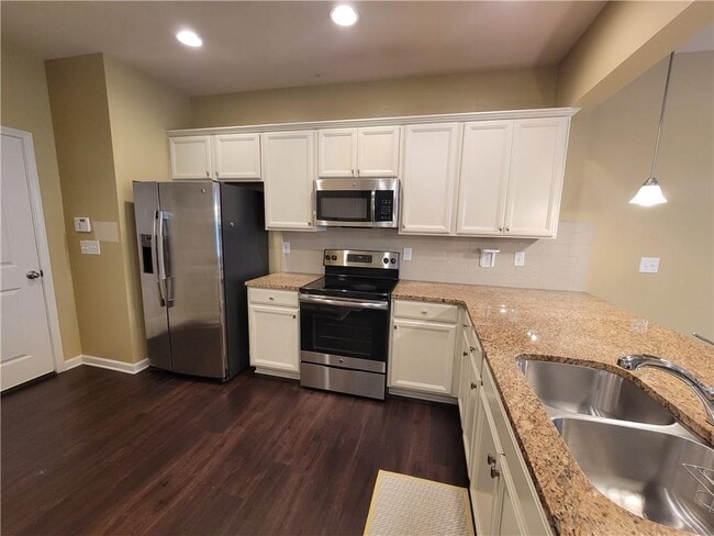 Photo - 1525 Landmark Ln