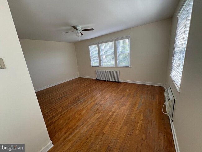 Photo - 402 Bashford Ln Unit 101