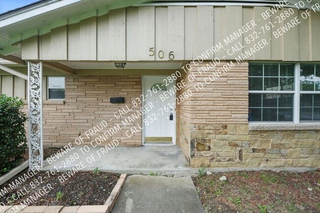 Photo - 506 E Alexander Ln