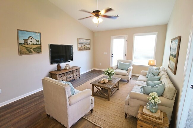 Photo - 521 Deerchase Ct House