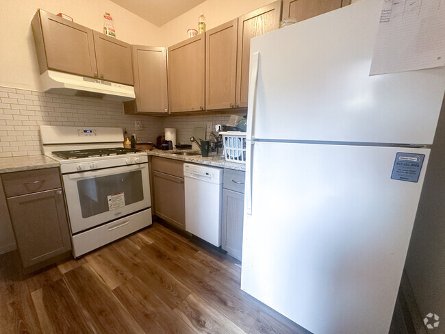 Building Photo - 38 S Huntington Ave Unit 1 Rental