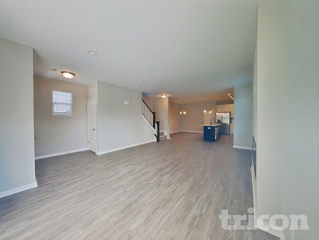 Photo - 111 Thomas Point Dr