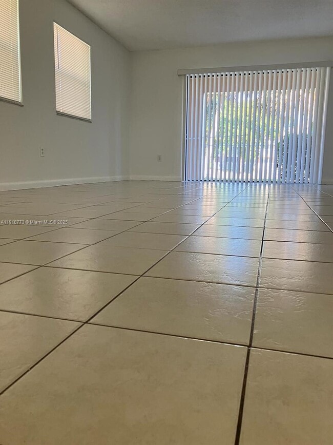 Photo - 5200 NW 31st Ave Unit 40