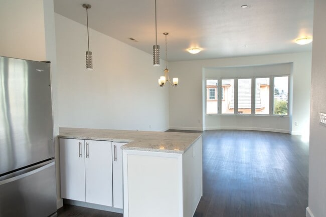 45 Blackbird Cir