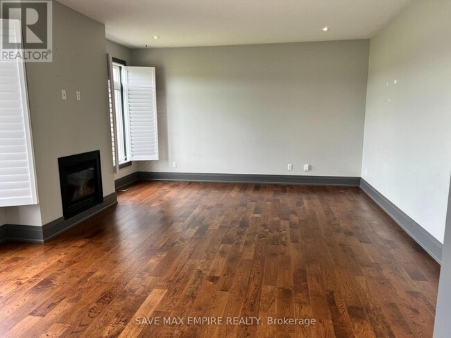 Photo - 193 Leitch St