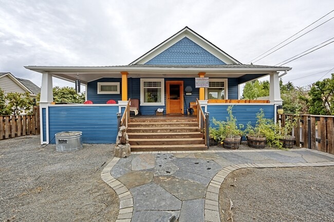Building Photo - 5825 SE Holgate Blvd Unit A Rental