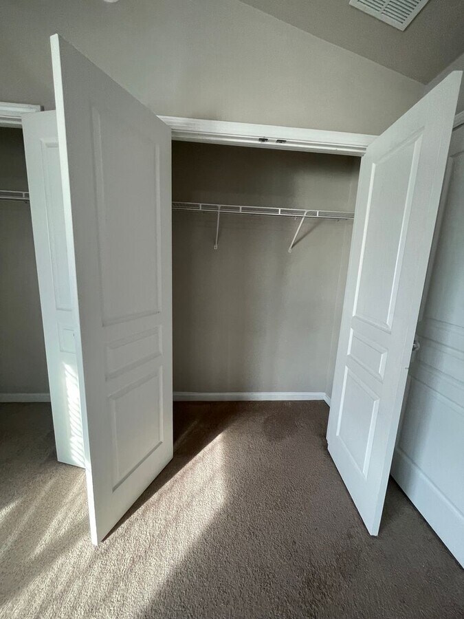 Photo - 17-1731 Momen Unit 17-1731 - B