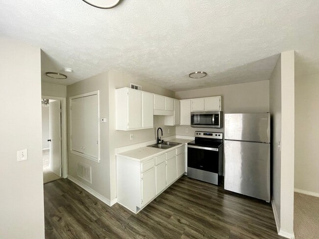 Photo - 581 Dexter Dr Unidad A