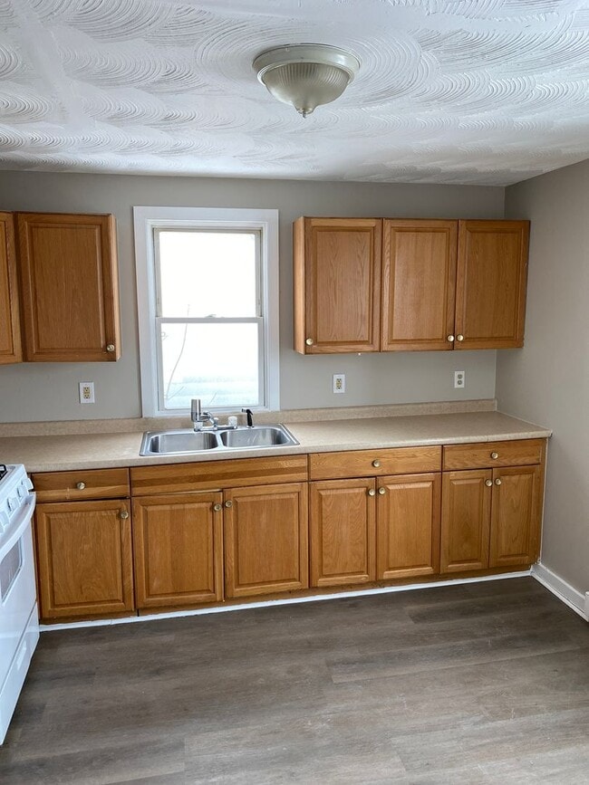 Photo - 712 S Irving Ave Unit 2nd floor