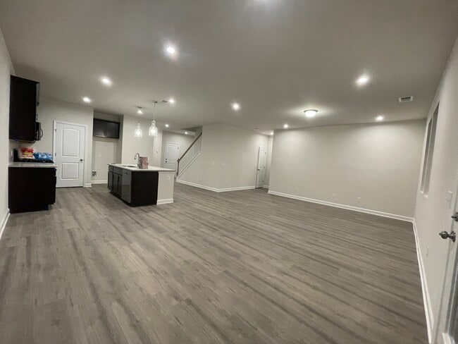 Photo - 2745 Sparrowgap Trl