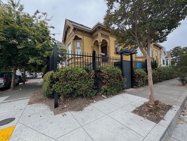 Photo - 731 Willow St Unit 1