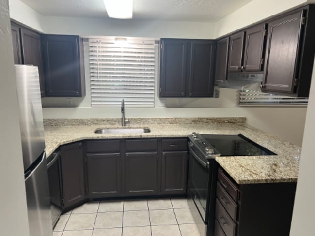 Photo - 111 Center St Unit 2C