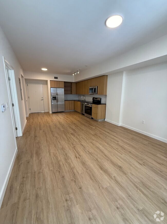 Building Photo - 930 E 29th St Unit A21 Rental