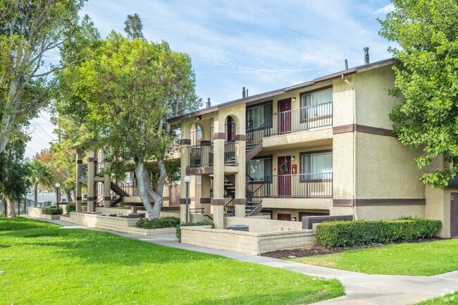 Laurel Heights Apartments