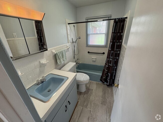 Building Photo - 708 North St Rental