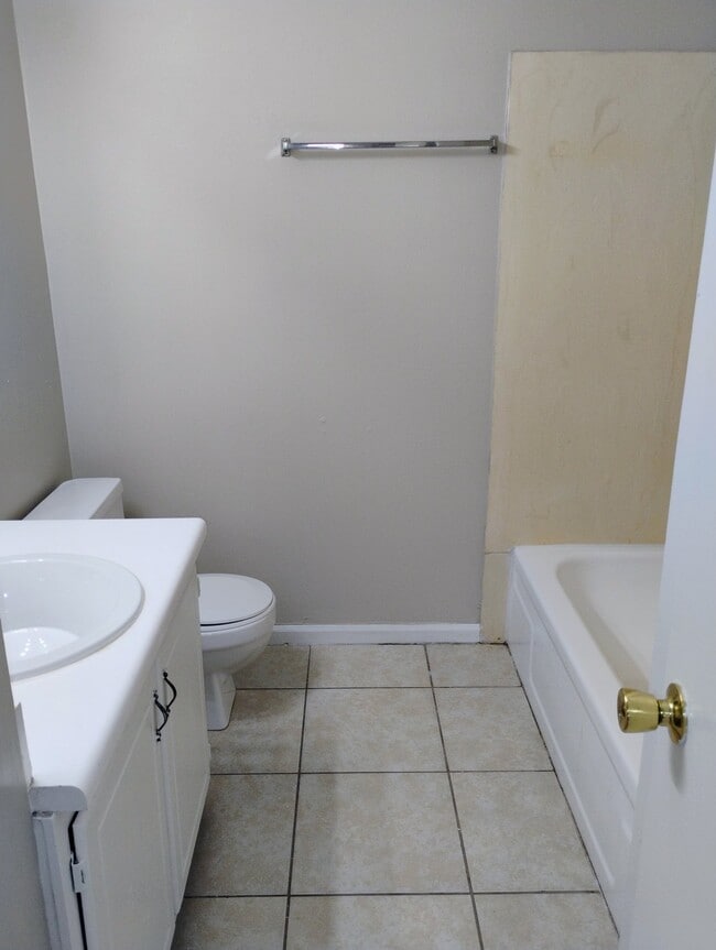 Photo - 1015 Shilo St Unidad D
