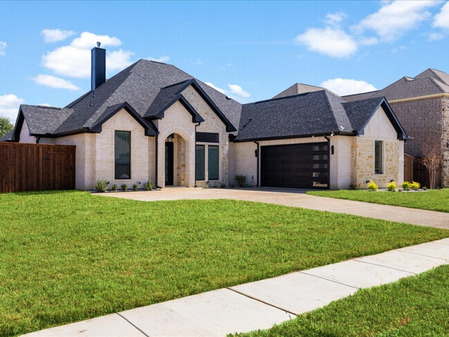 Photo - 8103 Oak Hollow Dr