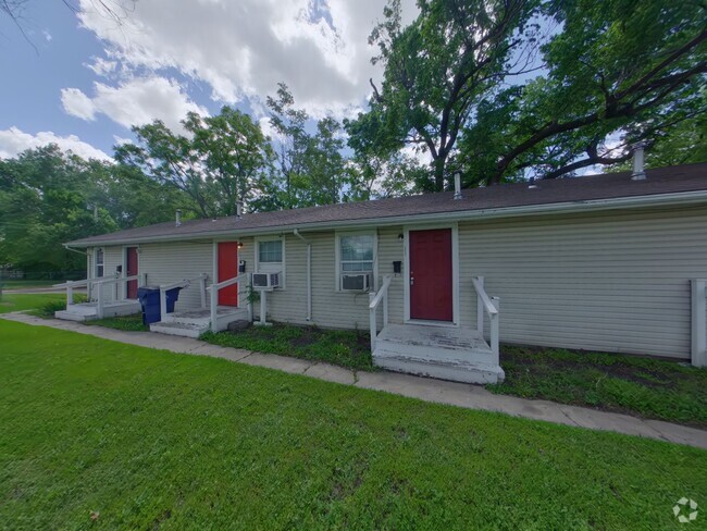 Building Photo - 1606 1/2 S Martinson Rental