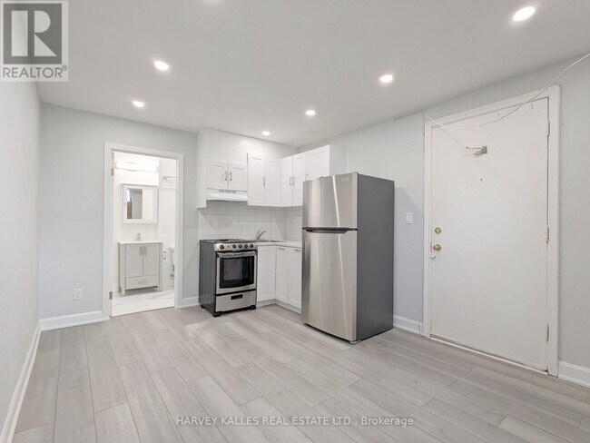 Photo - 125 Shelborne Ave Unité 1A