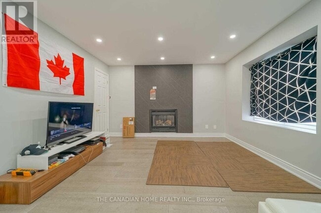 Photo - 64 Somerset Dr