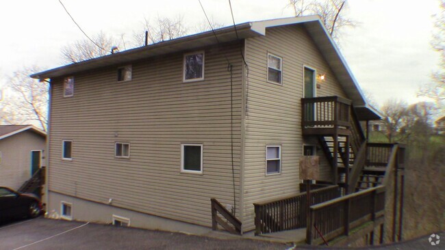 Building Photo - 353 Gilmore St Unit 353B Rental