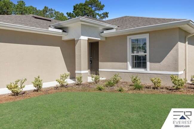 Photo - LIKE NEW 3/2/1 TOWNHOUSE IN BEAUTIFUL SEMINOLE WOODS