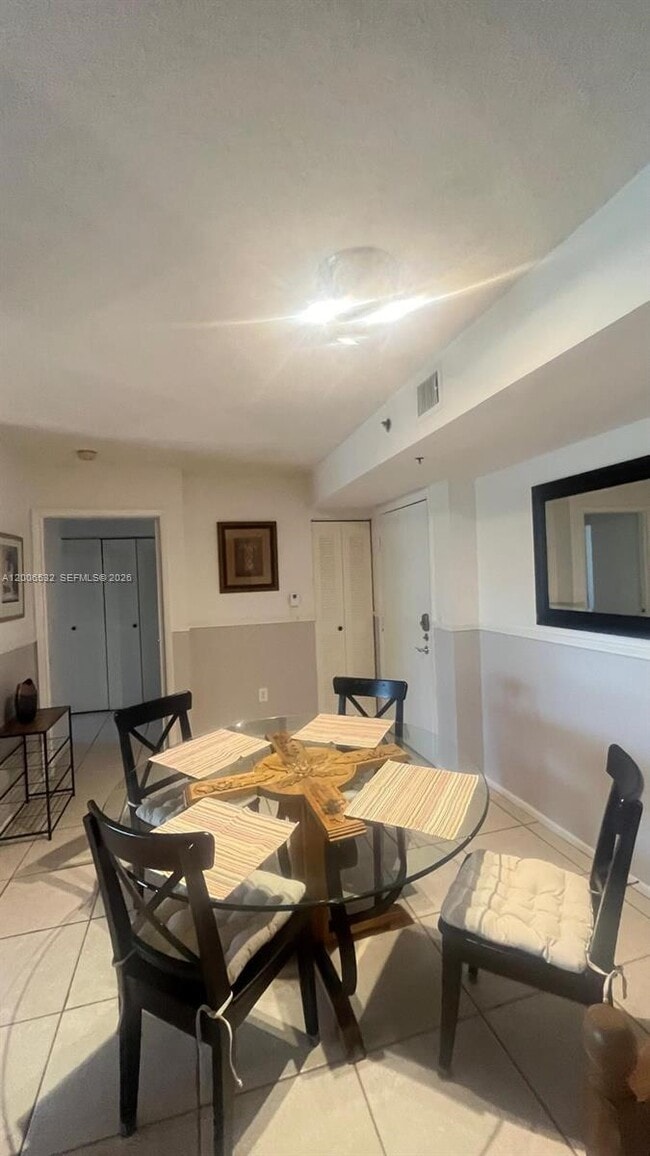 Photo - 19999 E Country Club Dr Unit 1303