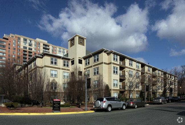 Photo - White Flint Station