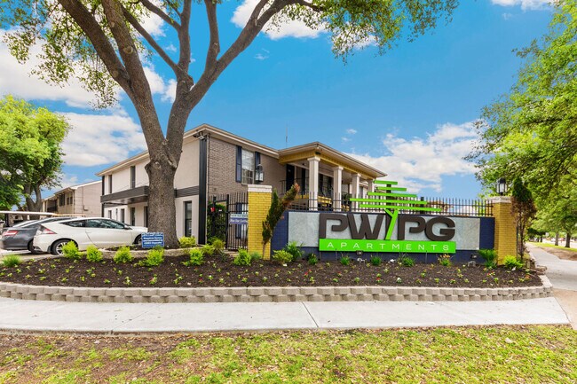 Photo - Parkway And Parkgreen On Bellaire