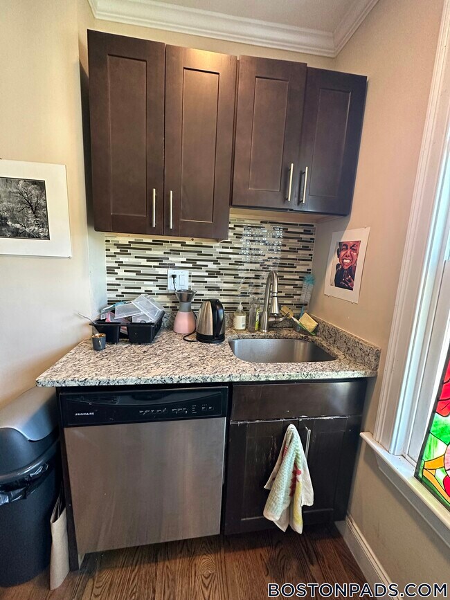 Photo - 2973 Washington St Unit 3