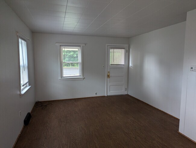 Living Room - 2038 Shingletown Rd