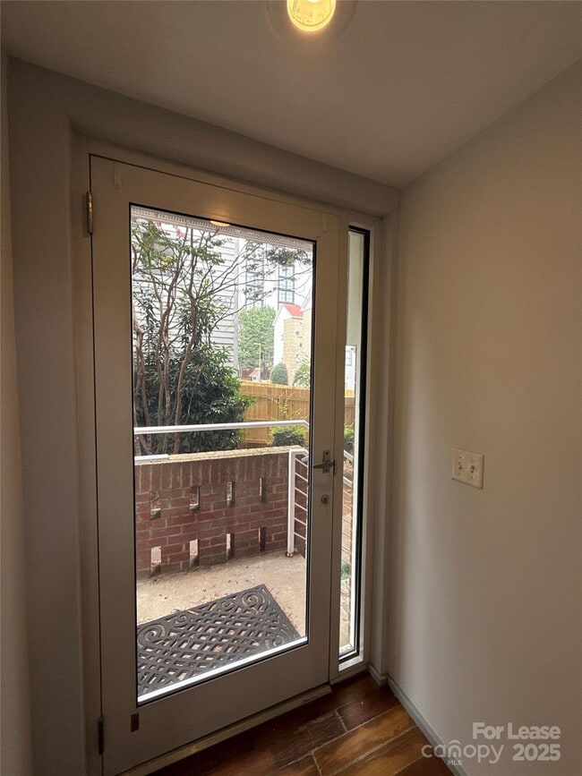 Photo - 291 McDonald Ave