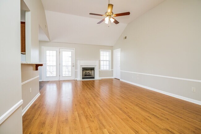 Photo - 142 Homestead Pl