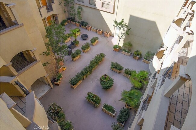 Photo - 11911 Mayfield Ave Unit PH7