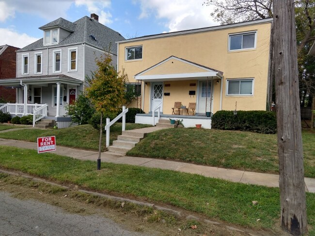 Photo - 432 E 16th Ave