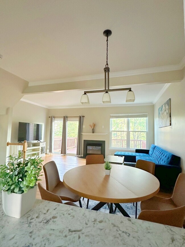 Photo - 45537 Lake Haven Ter