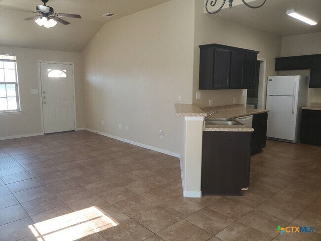 Photo - 1207 Cavalry Ln
