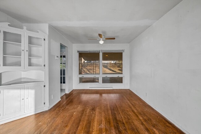 Photo - 9014 Ellison Dr