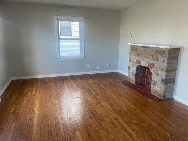 Photo - 20110 Mountville Dr