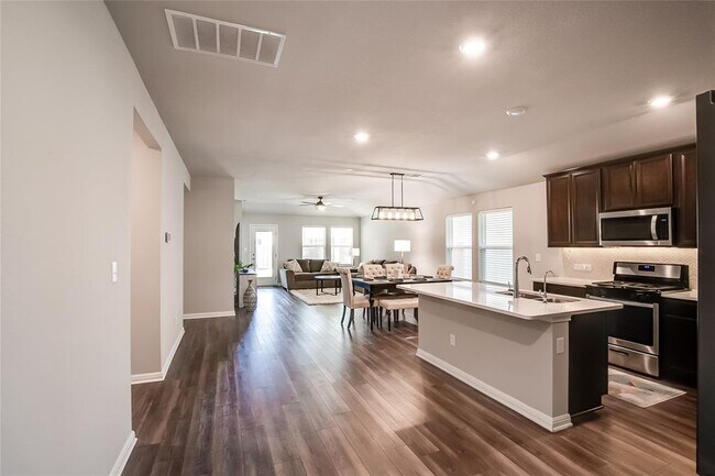 Photo - 403 Grapefruit Rd