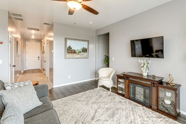 12281 Pegasus Rd Unit SI ID1545853P
