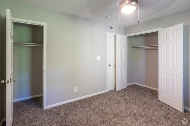 2BR, 1BA - 900 SF - Bedroom - Radius West