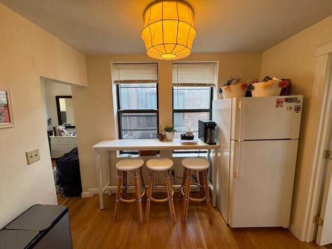 Photo - 205 Endicott St Unit 4