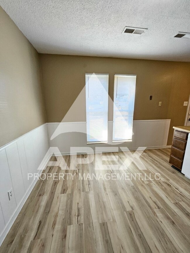 Photo - 424 Cross Creek Rd Unidad A